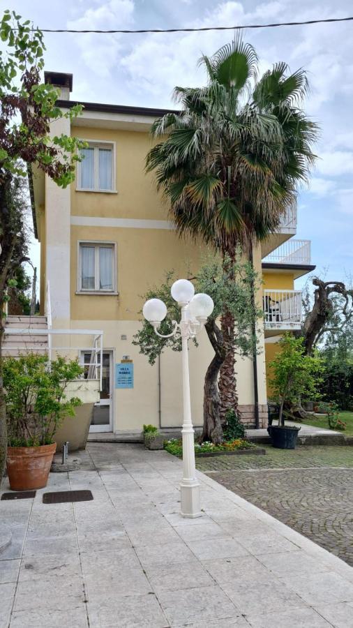 Hotel Internazionale Torri Del Benaco Exterior photo